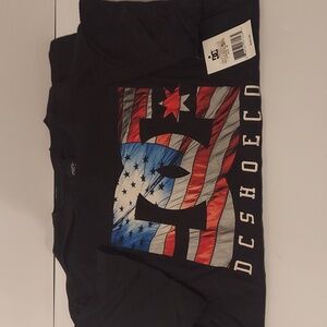 DC SHOE CO. T-shirt America Flag size M